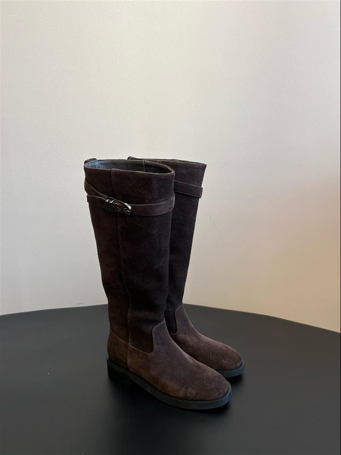 20251128173018120 480